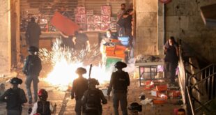50 جريحاً في القدس في صدامات جديدة