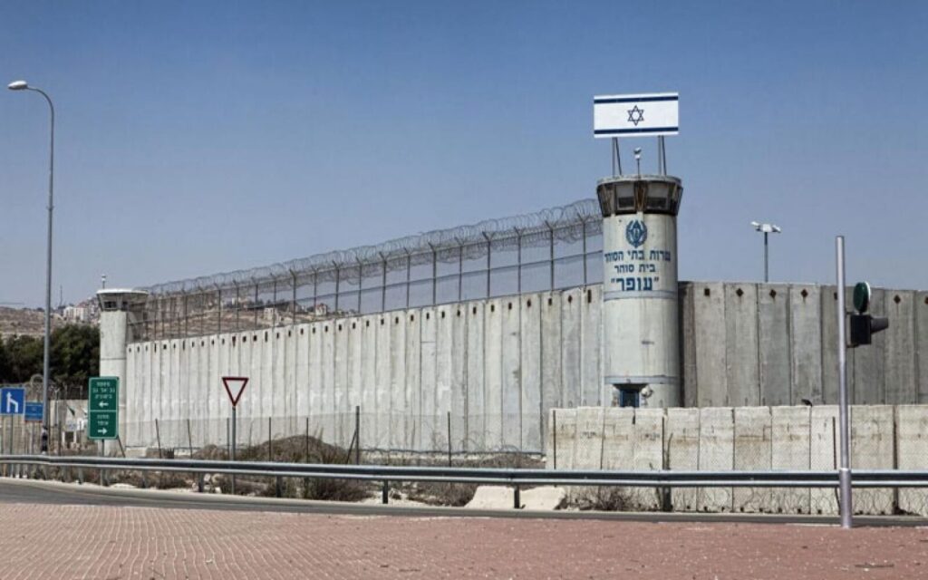 السجون الاسرائيلية