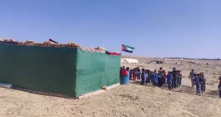 مدرسة في خيمة