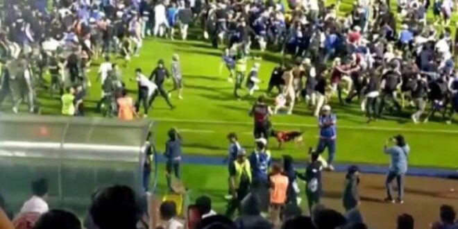 الأرجنتين وقتلى ومصابين وشغب في مباراة كرة قدم