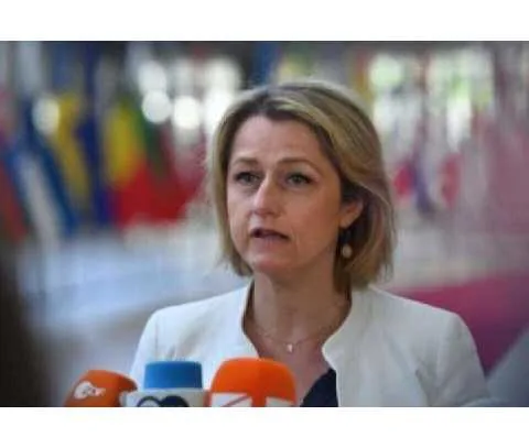 وزيرة الطاقة الفرنسية و إصابتها بفيروس كورونا