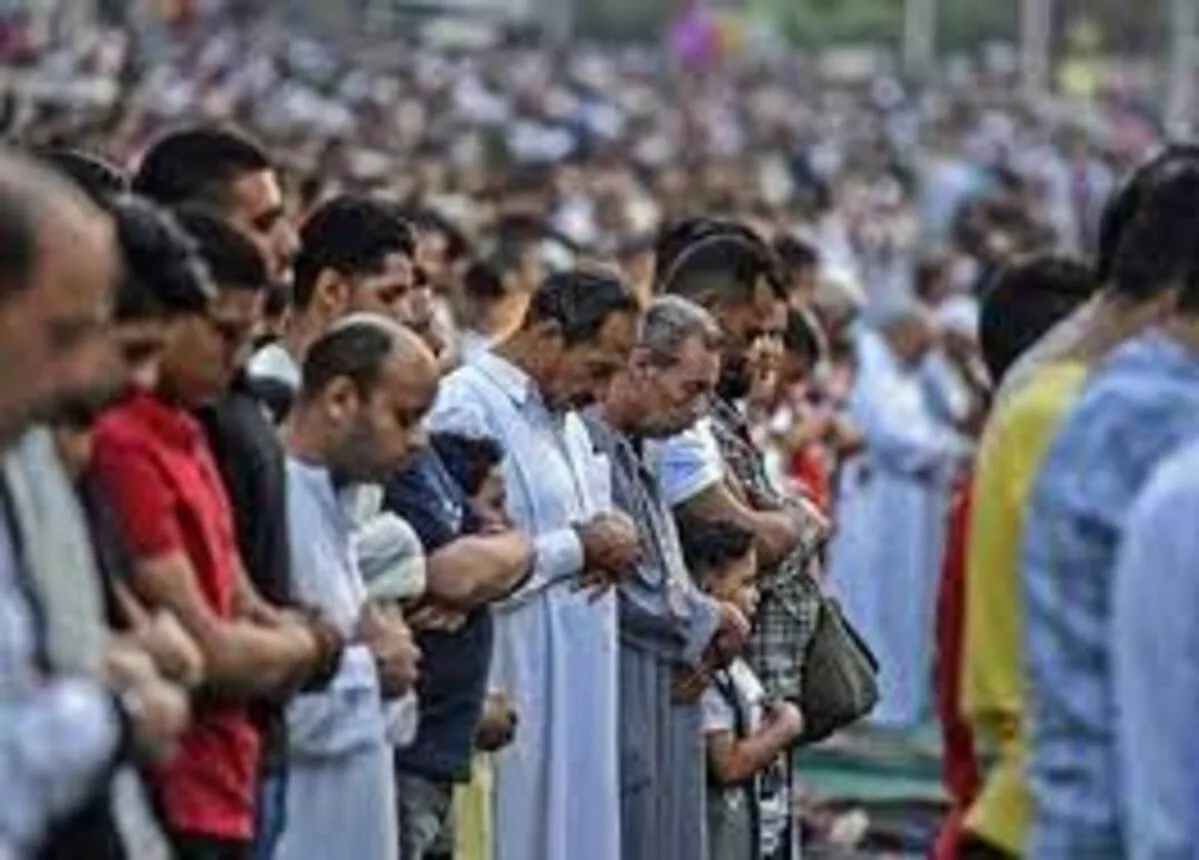 لماذا يحتفل المسلمين بعيد الفطر المبارك